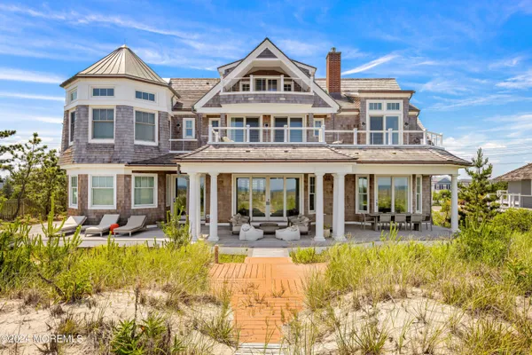 $12,500,000 | 1437 Ocean Avenue, Mantoloking, NJ 08738