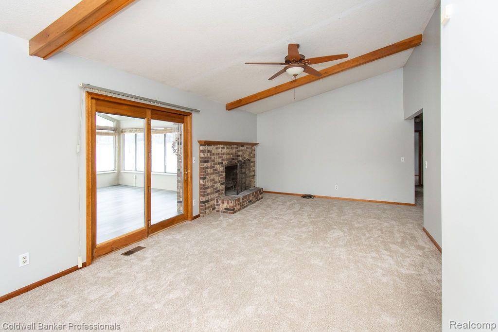 7299 Potter Road Flushing, MI 48433 - Photo 12 of 32