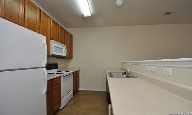 $675,000 | 10611 Mathom Landing, Universal City, TX 78148