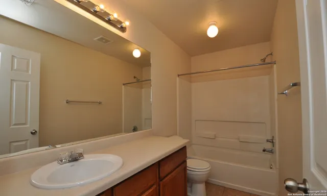 $675,000 | 10611 Mathom Landing, Universal City, TX 78148