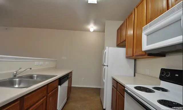 $675,000 | 10611 Mathom Landing, Universal City, TX 78148