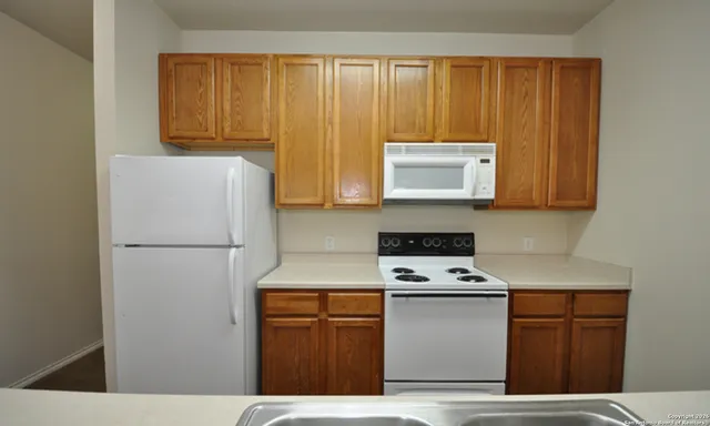 $675,000 | 10611 Mathom Landing, Universal City, TX 78148