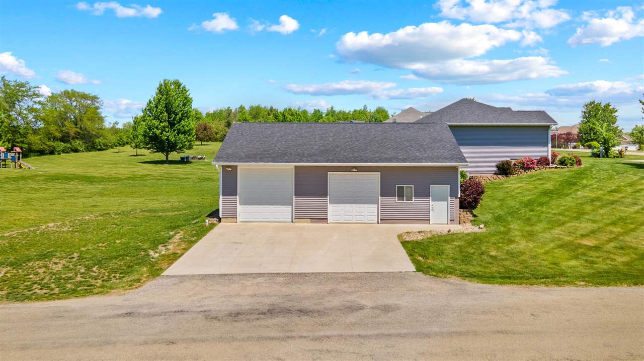 3151 EastView Cir Drive Riverside, IA 52327 - Photo 22 of 35 Gallery Image 22