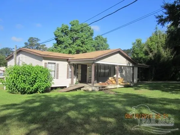 $1,400 | 649 Hwy 95-a Cantonment, Cantonment, FL 32533