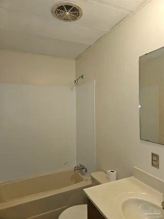 $1,400 | 649 Hwy 95-a Cantonment, Cantonment, FL 32533