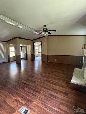 $1,400 | 649 Hwy 95-a Cantonment, Cantonment, FL 32533