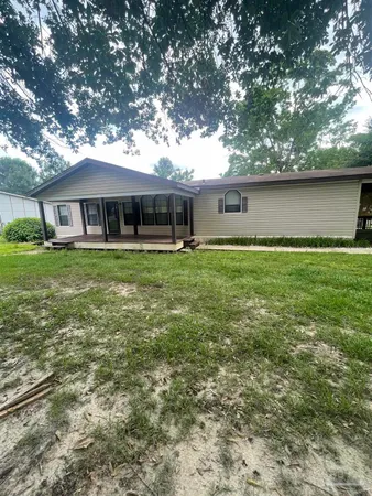 $1,400 | 649 Hwy 95-a Cantonment, Cantonment, FL 32533