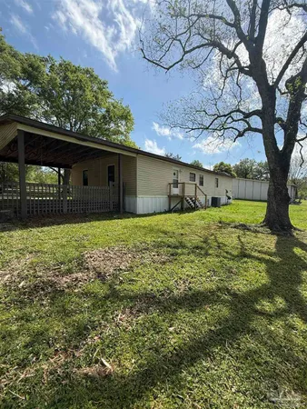 $1,400 | 649 Hwy 95-a Cantonment, Cantonment, FL 32533