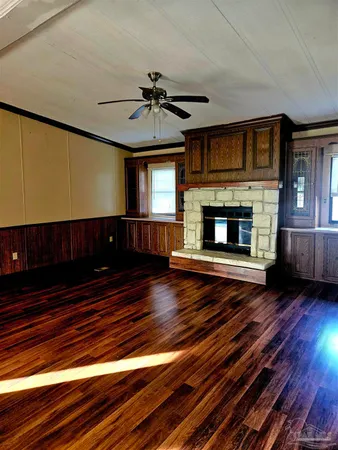 $1,400 | 649 Hwy 95-a Cantonment, Cantonment, FL 32533