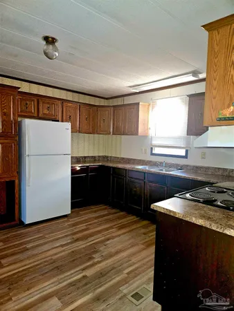 $1,400 | 649 Hwy 95-a Cantonment, Cantonment, FL 32533