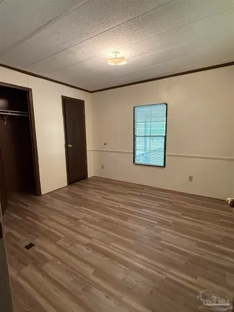 $1,400 | 649 Hwy 95-a Cantonment, Cantonment, FL 32533