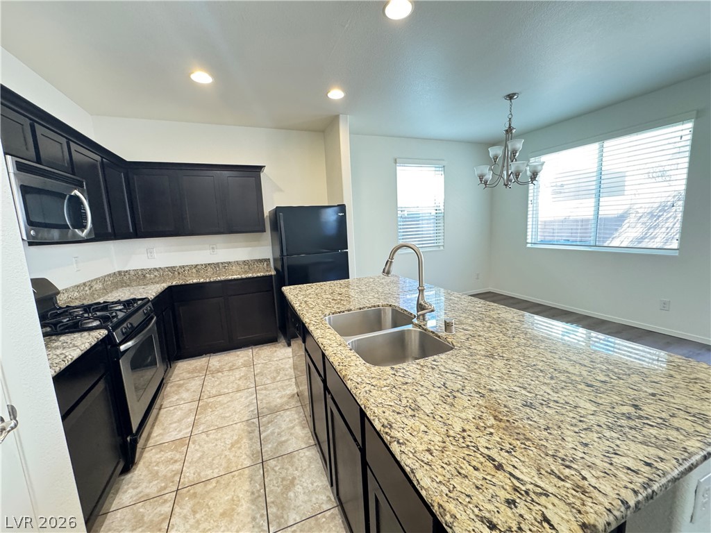 6208 Yankee Spring Street Las Vegas, NV 89122 - Photo 7 of 31