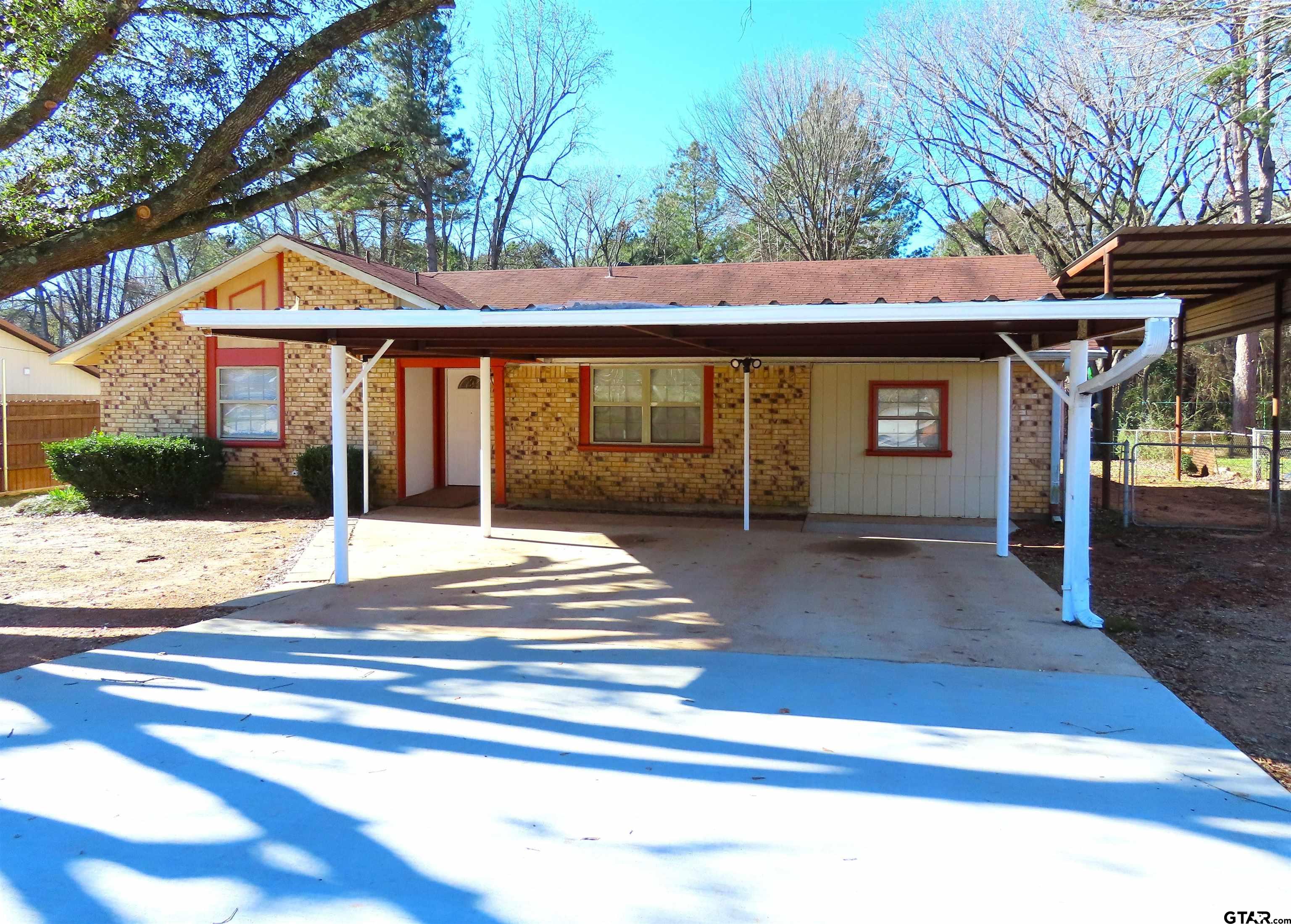 12346 Chapman Road Tyler, TX 75708 - Photo 1 of 31