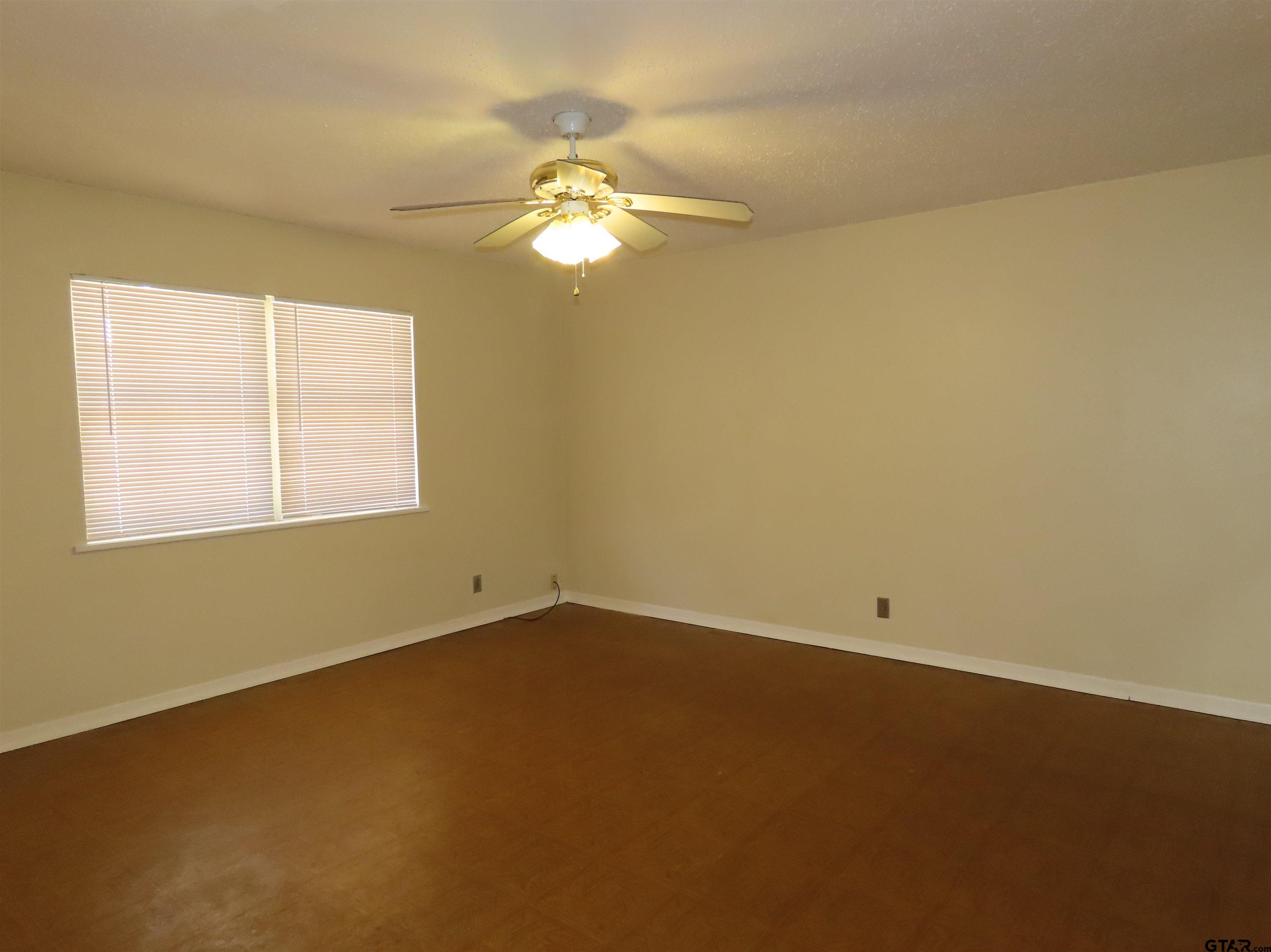 12346 Chapman Road Tyler, TX 75708 - Photo 4 of 31