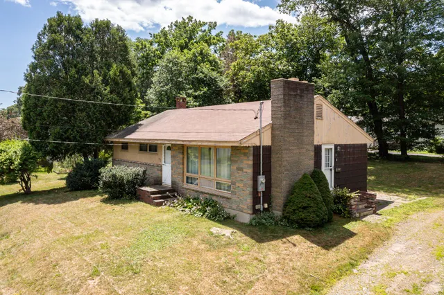 $380,000 | 14 Grover Avenue, Eliot, ME 03903