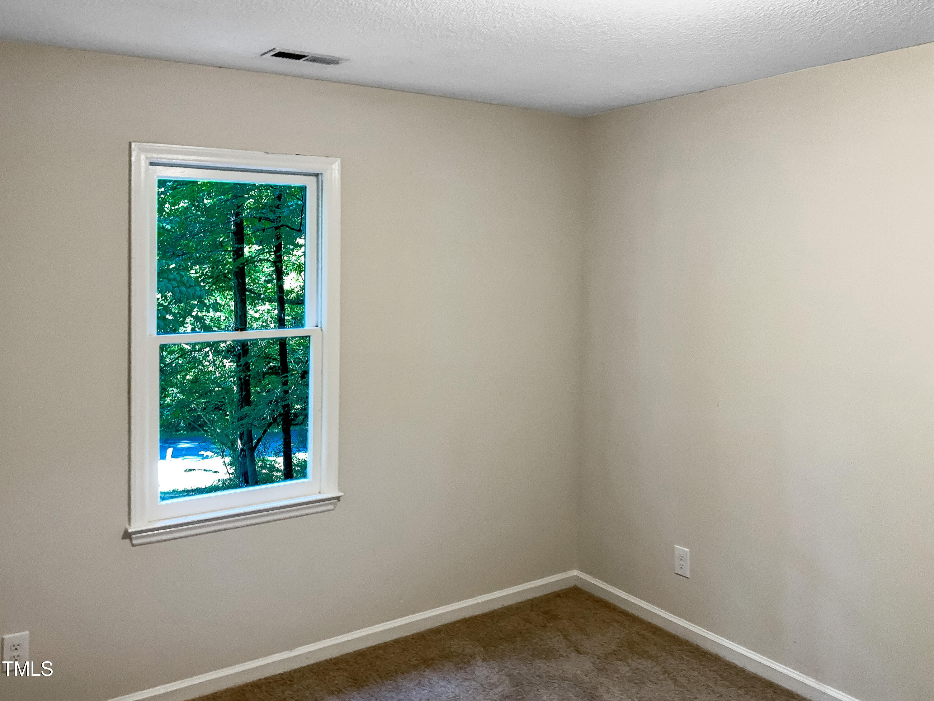 7220 Shellburne Drive Raleigh, NC 27612 - Photo 7 of 23 photo_18