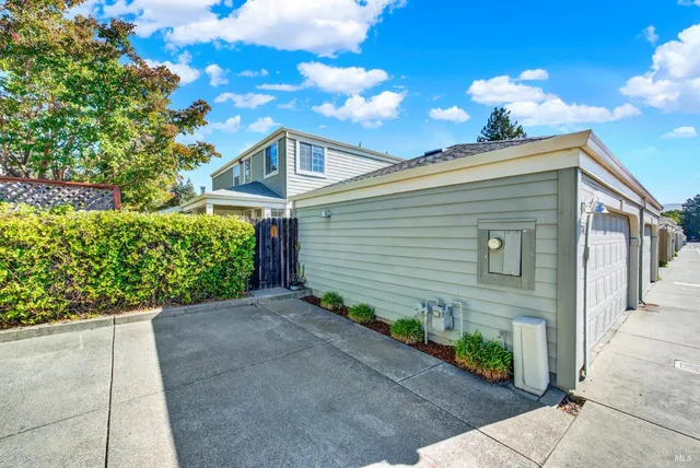 $555,000 | 2776 Elks Way, Napa, CA 94558