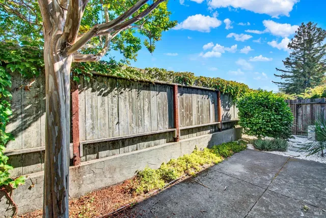 $555,000 | 2776 Elks Way, Napa, CA 94558