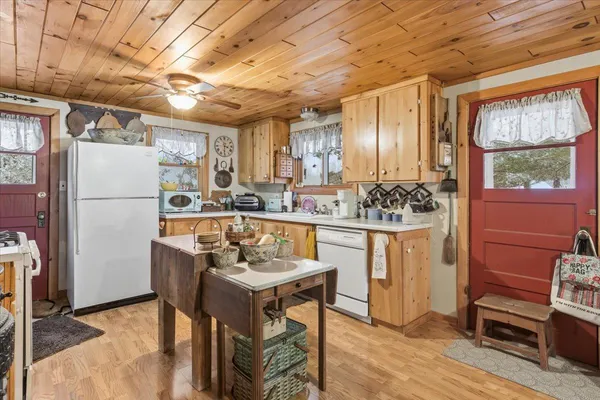 $325,000 | 2170 County Road 5 Northwest, Hackensack, MN 56452