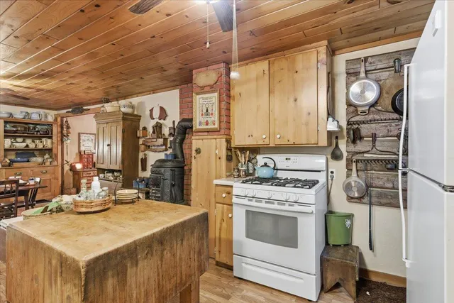 $325,000 | 2170 County Road 5 Northwest, Hackensack, MN 56452