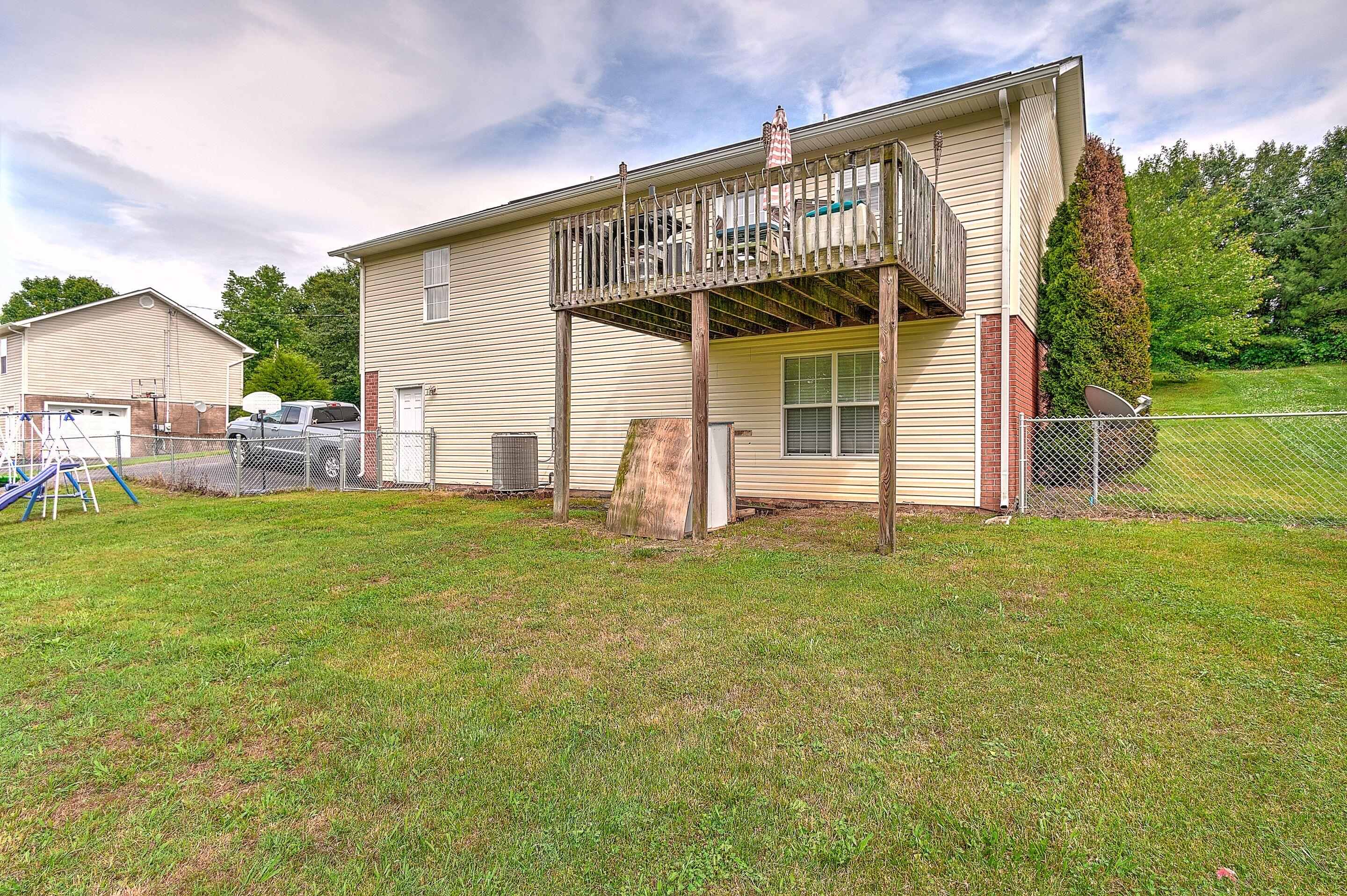 341 McInturff Road Limestone, TN 37681 - Photo 7 of 31 c7ojF5HA