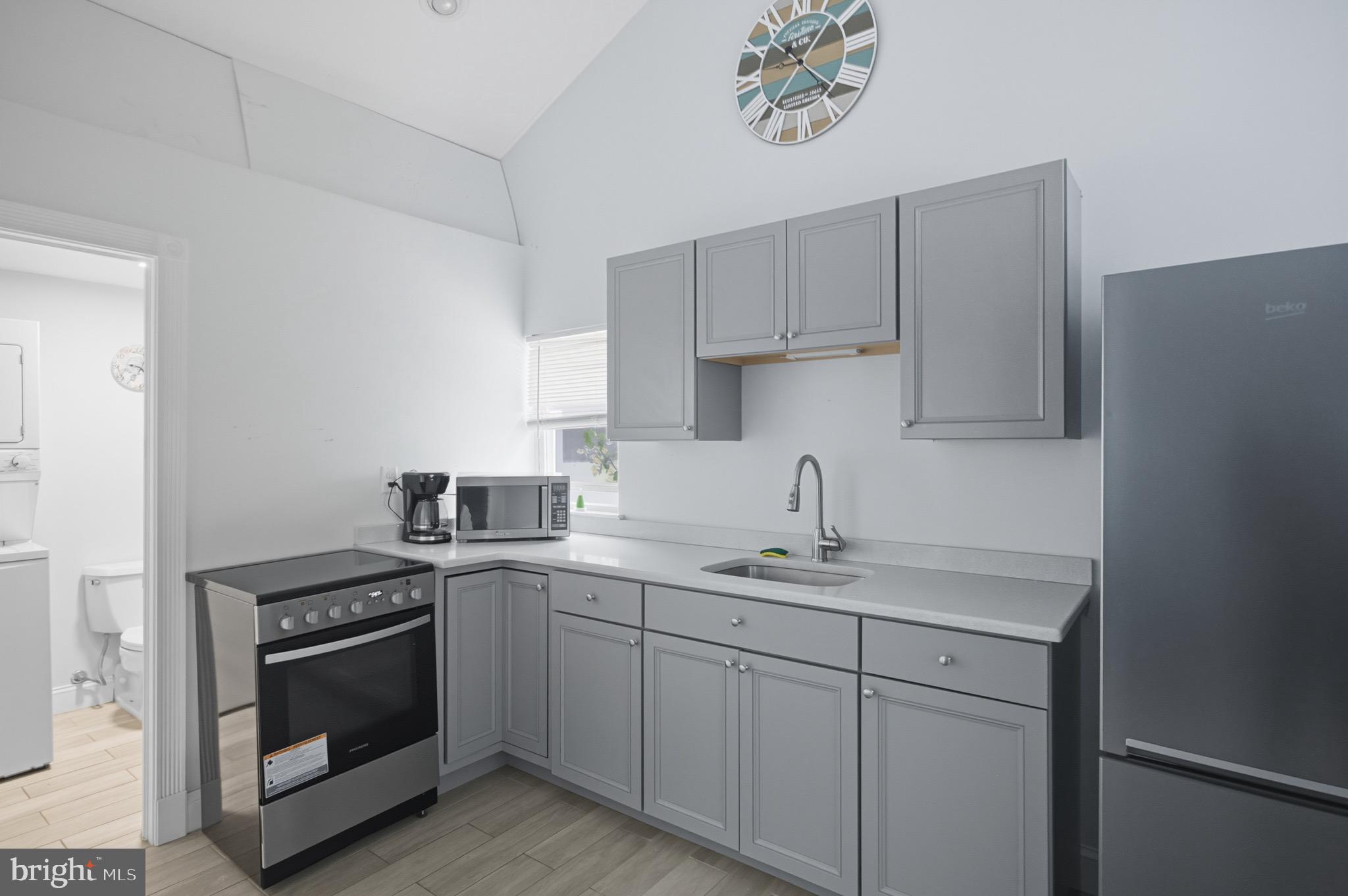 687 Jackson Road Atco, NJ 08004 - Photo 8 of 20