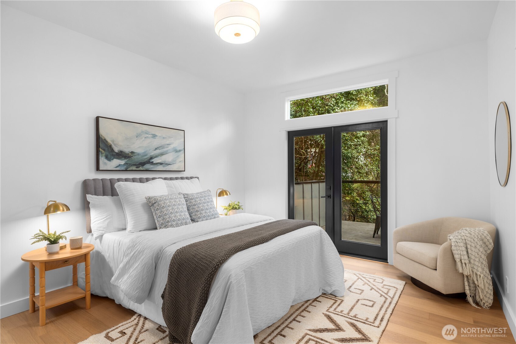 1014 4th Avenue North Seattle, WA 98109 - Photo 28 of 40 a bedroom with a bed and a couch