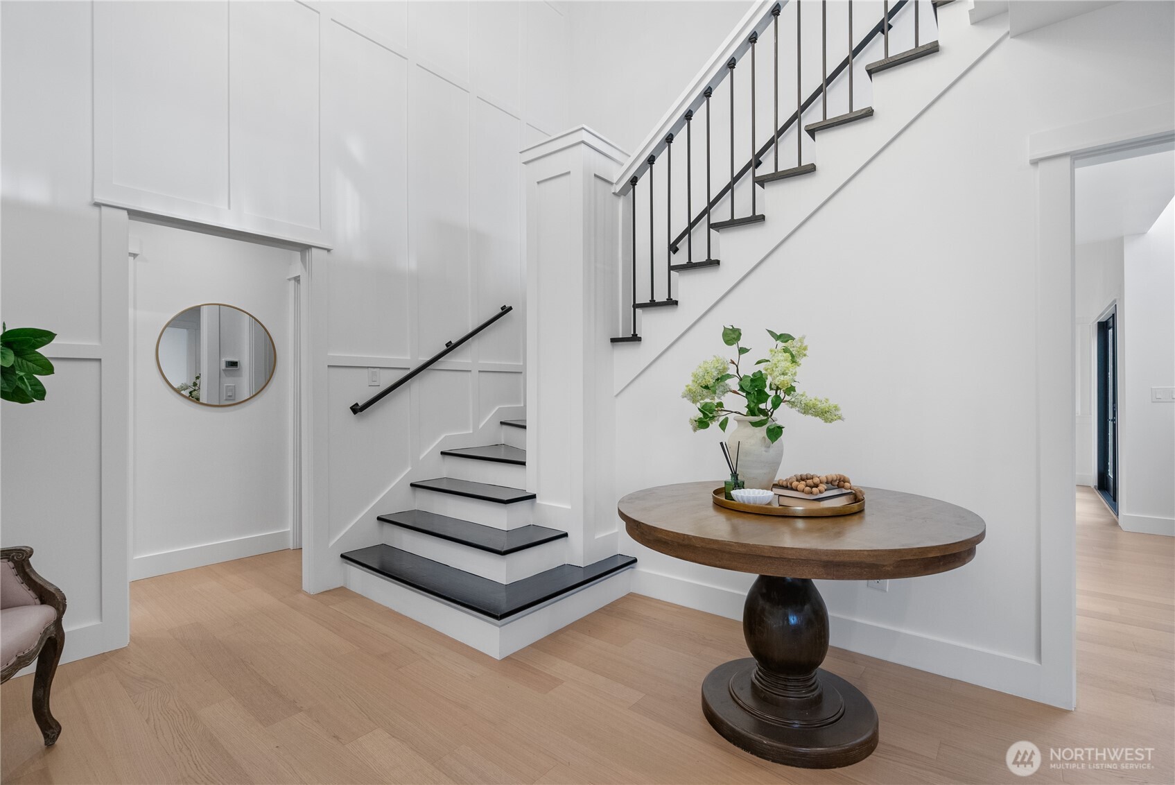 1014 4th Avenue North Seattle, WA 98109 - Photo 5 of 40 a view of entryway and hall with a front door