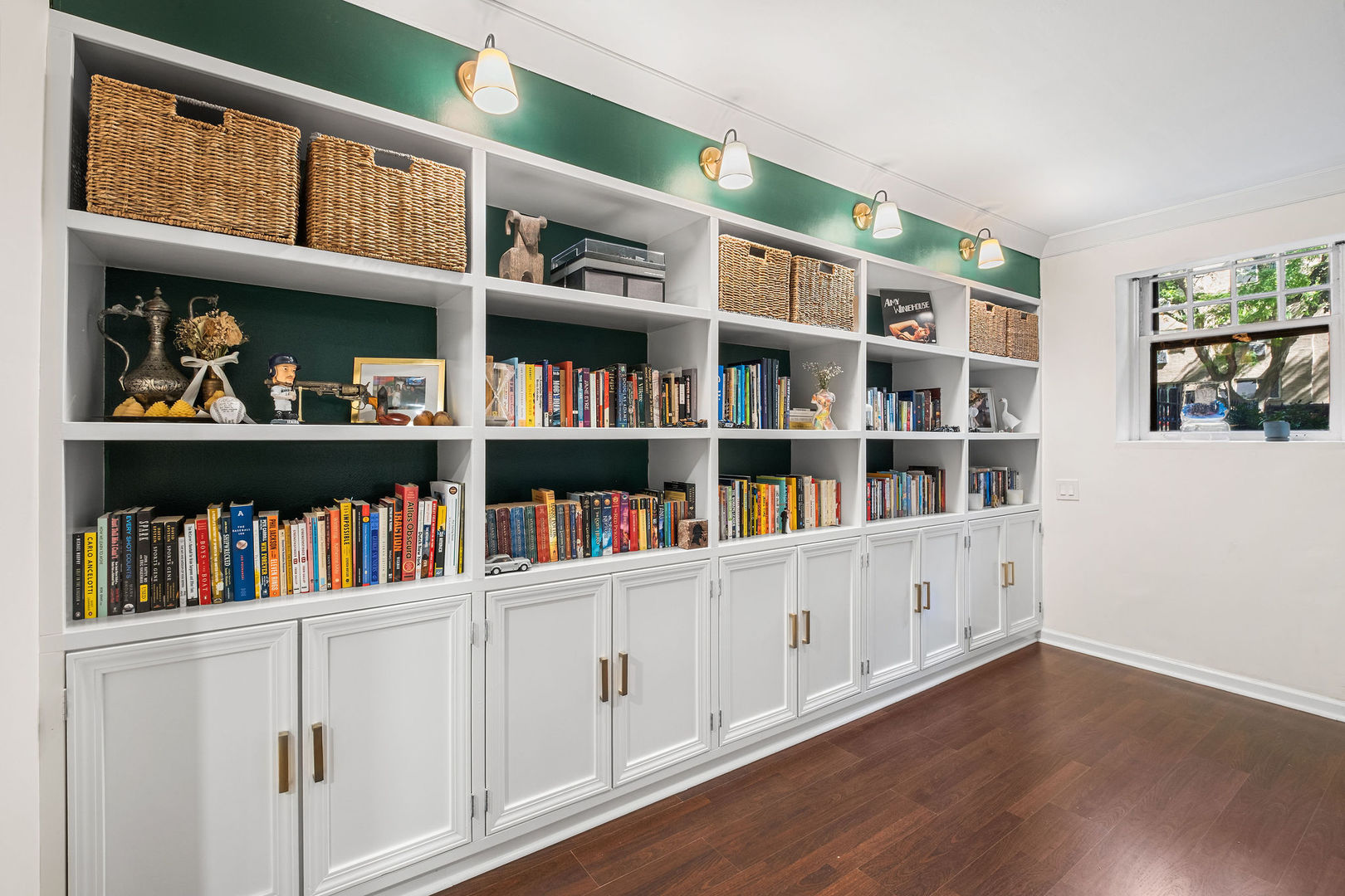 635 West Sheridan Road, Unit G Chicago, IL 60613 - Photo 8 of 25 Gallery Image 8
