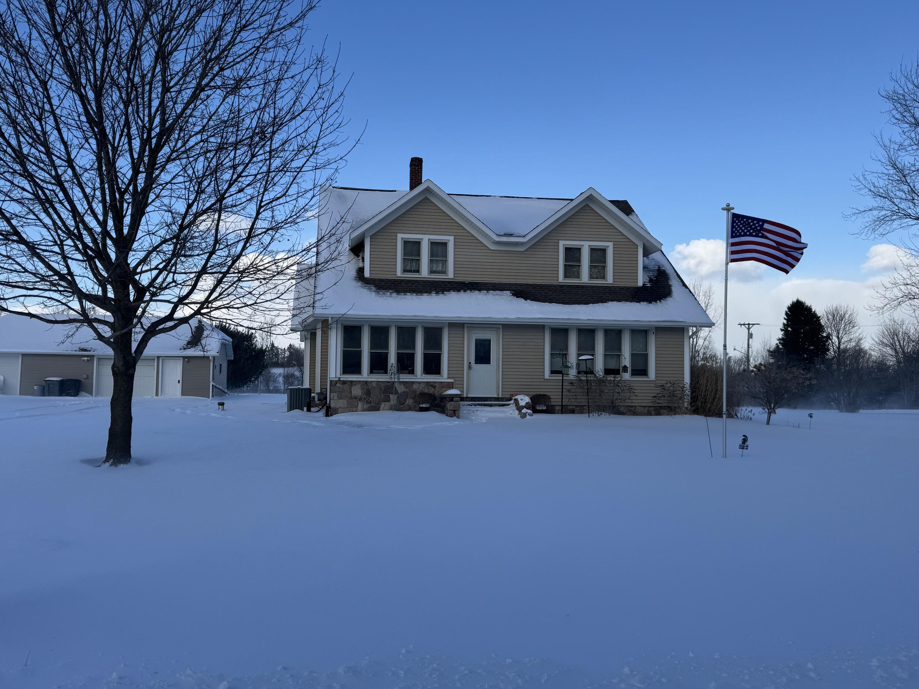 5014 Bethel Church Road Saline, MI 48176 - Photo 2 of 25 IMG_3326