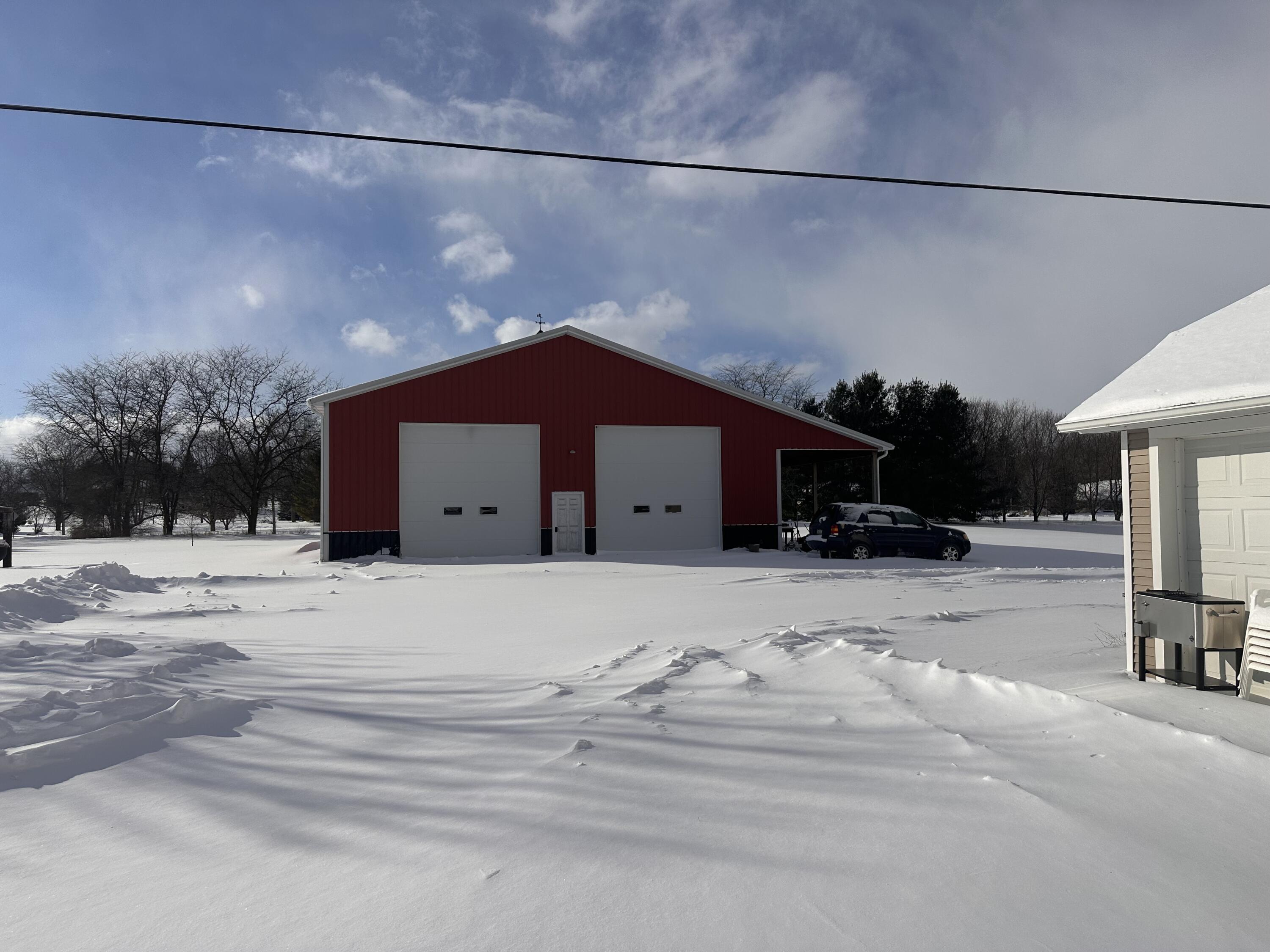 5014 Bethel Church Road Saline, MI 48176 - Photo 4 of 25 Barn
