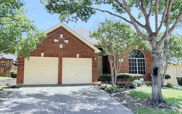 $2,700 | 9816 Hickory Hollow Lane, Irving, TX 75063