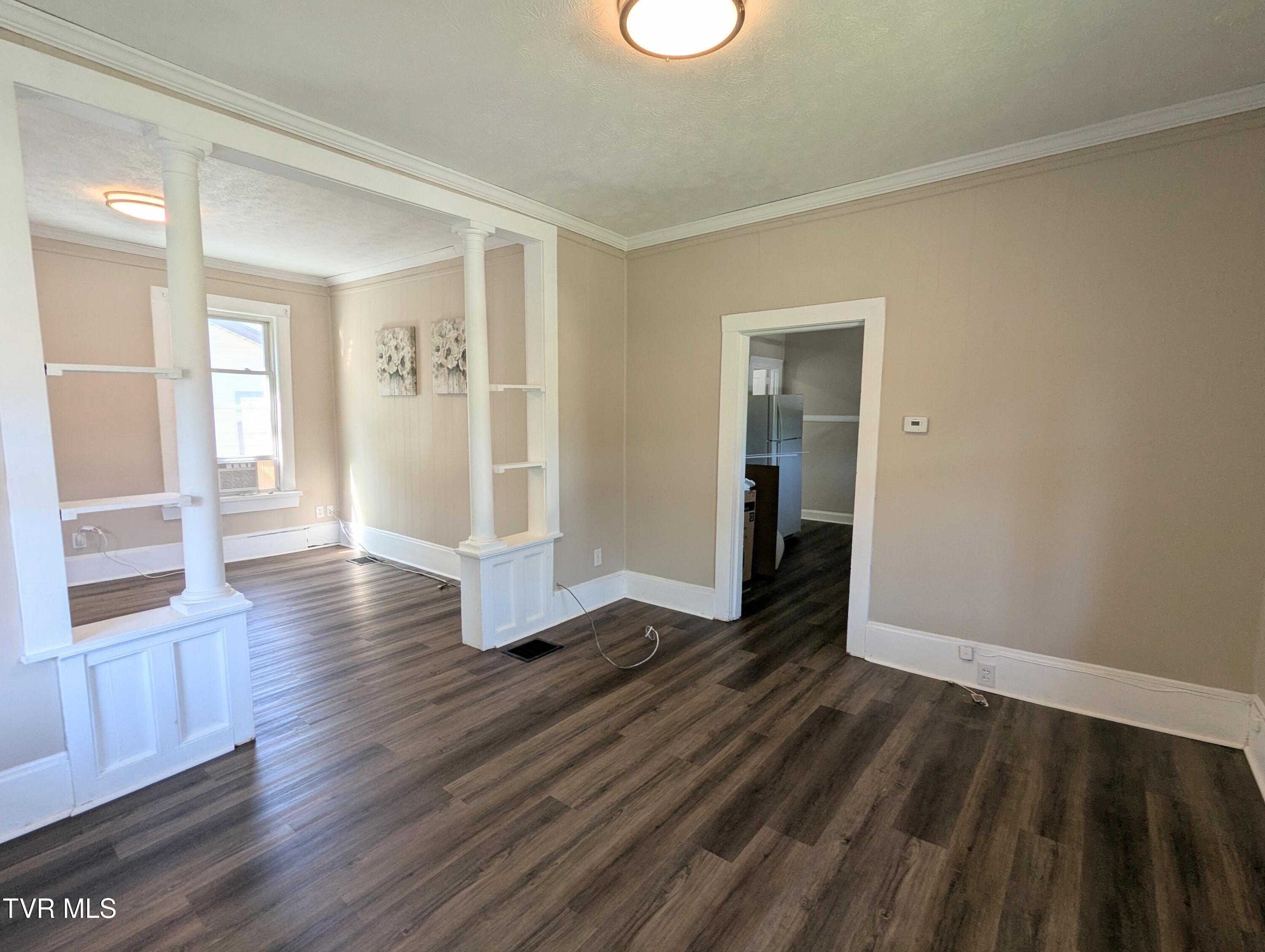 900 Grover Street Johnson City, TN 37601 - Photo 6 of 18 PXL_20250807_144817837.MP~2