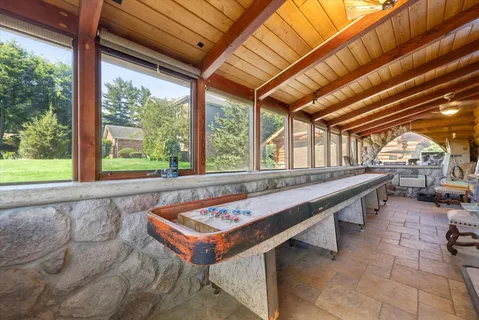 $649,000 | 11330 Dineff Road, Lemont, IL 60439
