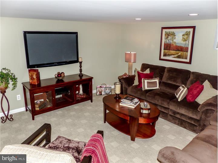 1139 Bloomdale Road Philadelphia, PA 19115 - Photo 22 of 24 Basement - Finished