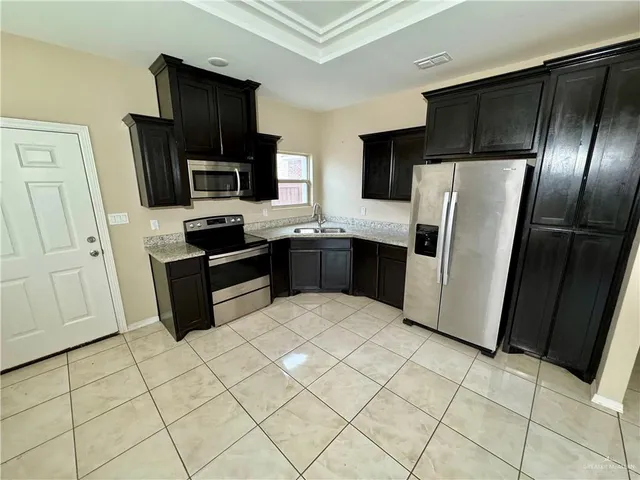 $1,000 | 2606 Primrose Avenue, Unit 3, Edinburg, TX 78541