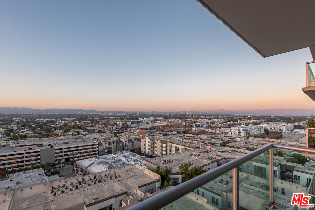 13700 Marina Pointe Drive, Unit 1520 Marina del Rey, CA 90292 - Photo 11 of 64 a view of a city from a balcony