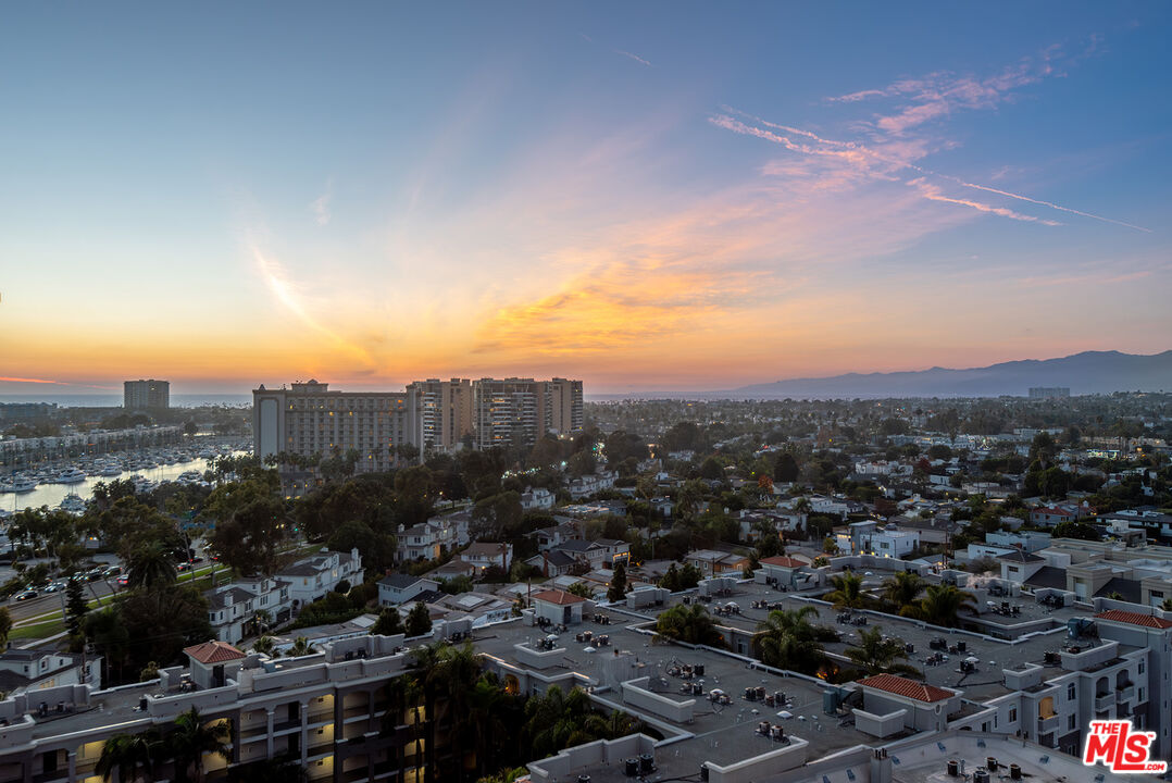 13700 Marina Pointe Drive, Unit 1520 Marina del Rey, CA 90292 - Photo 18 of 64