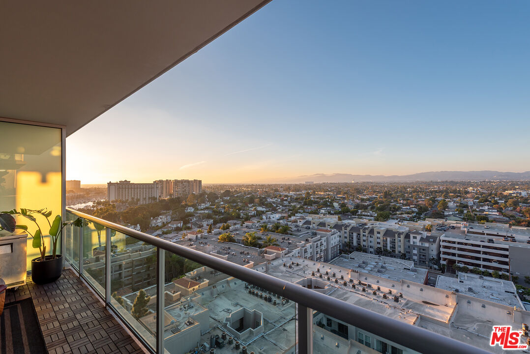 13700 Marina Pointe Drive, Unit 1520 Marina del Rey, CA 90292 - Photo 8 of 64 a view of city from balcony
