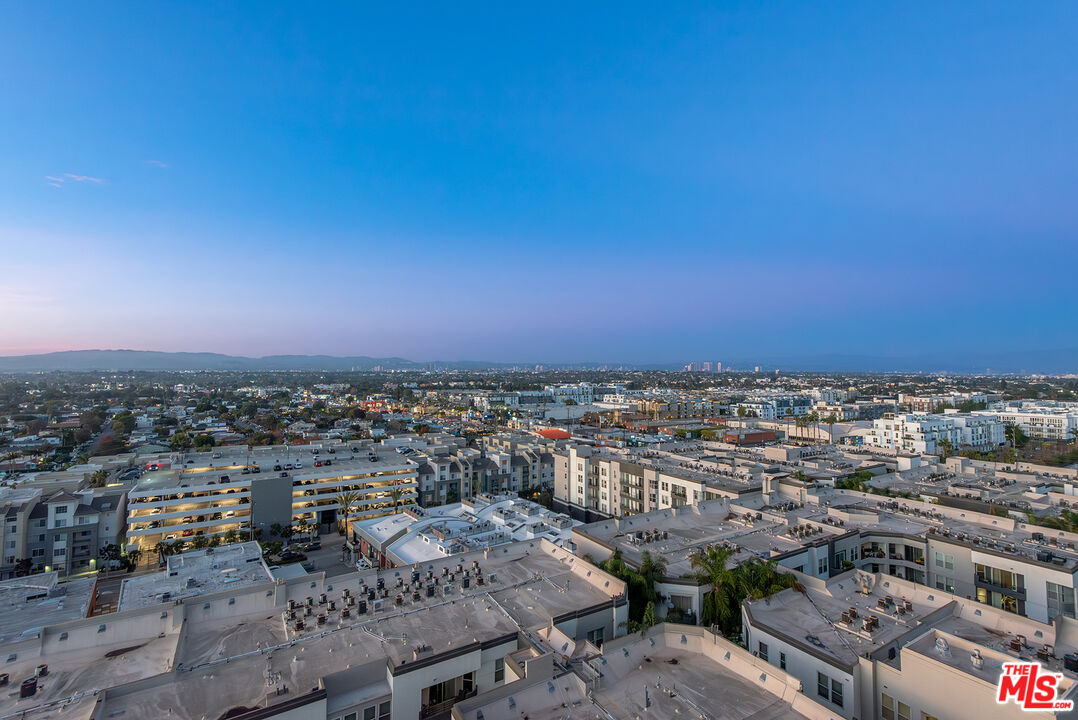 13700 Marina Pointe Drive, Unit 1520 Marina del Rey, CA 90292 - Photo 10 of 64 an aerial view of multiple house