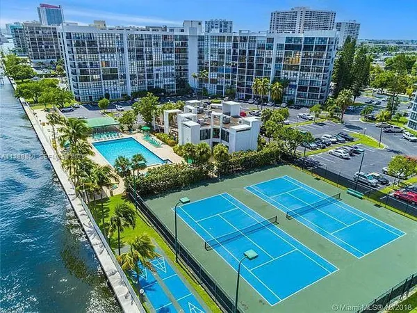 $2,800 | 1000 Parkview Drive, Unit 431, Hallandale Beach, FL 33009