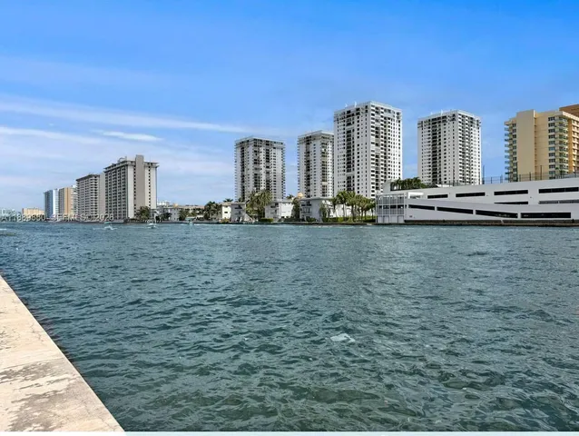 $3,000 | 1000 Parkview Drive, Unit 431, Hallandale Beach, FL 33009