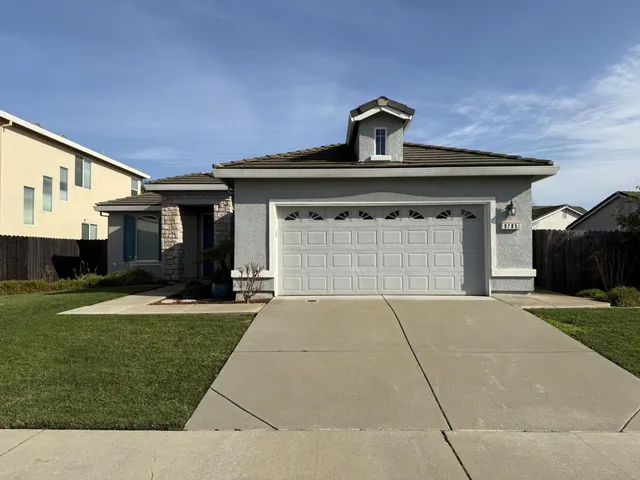 $499,900 | 9785 Dartmoor Way, Elk Grove, CA 95757