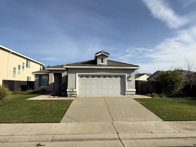 $499,900 | 9785 Dartmoor Way, Elk Grove, CA 95757