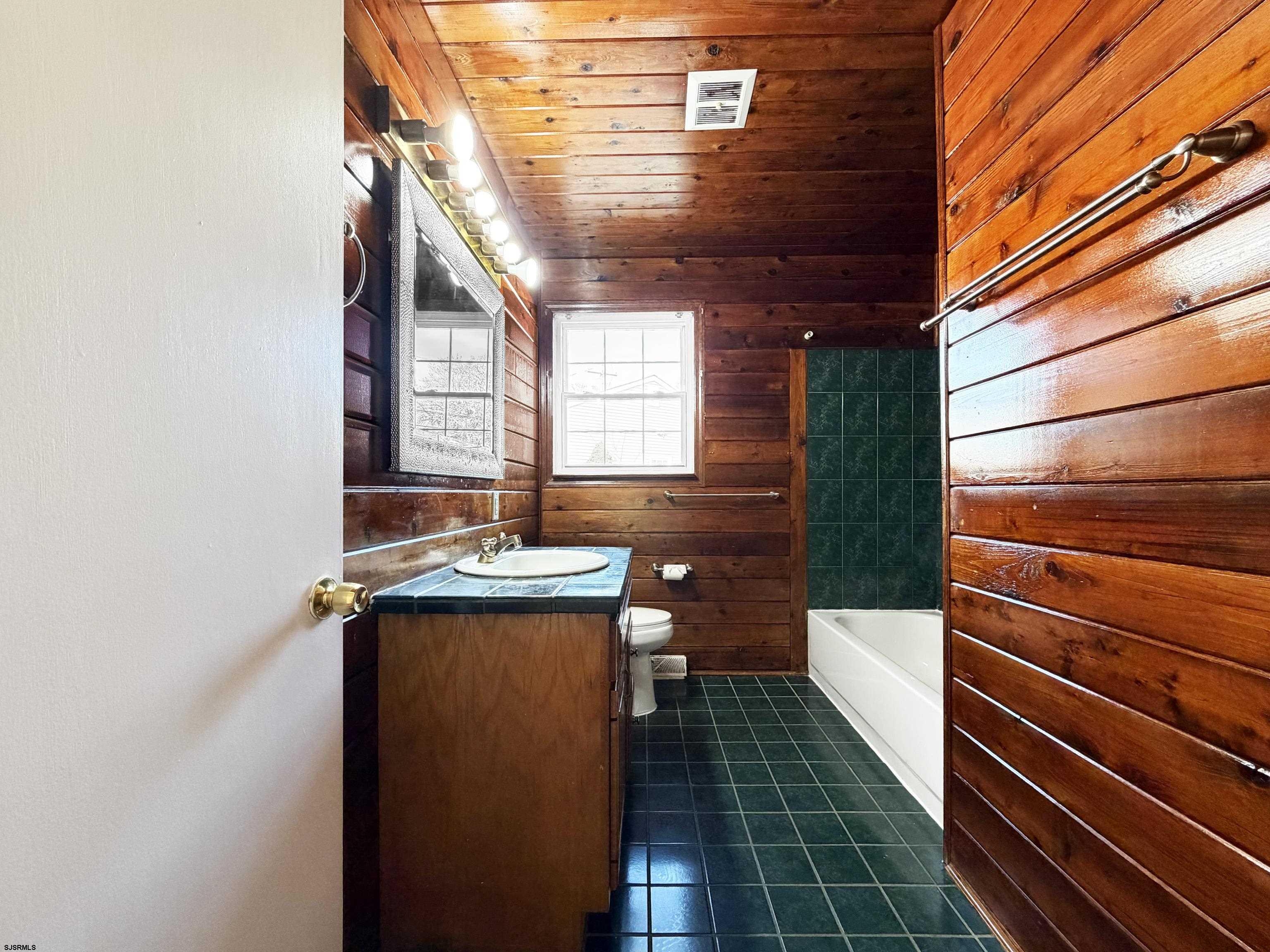 2301 Zion Road Northfield, NJ 08225 - Photo 20 of 39