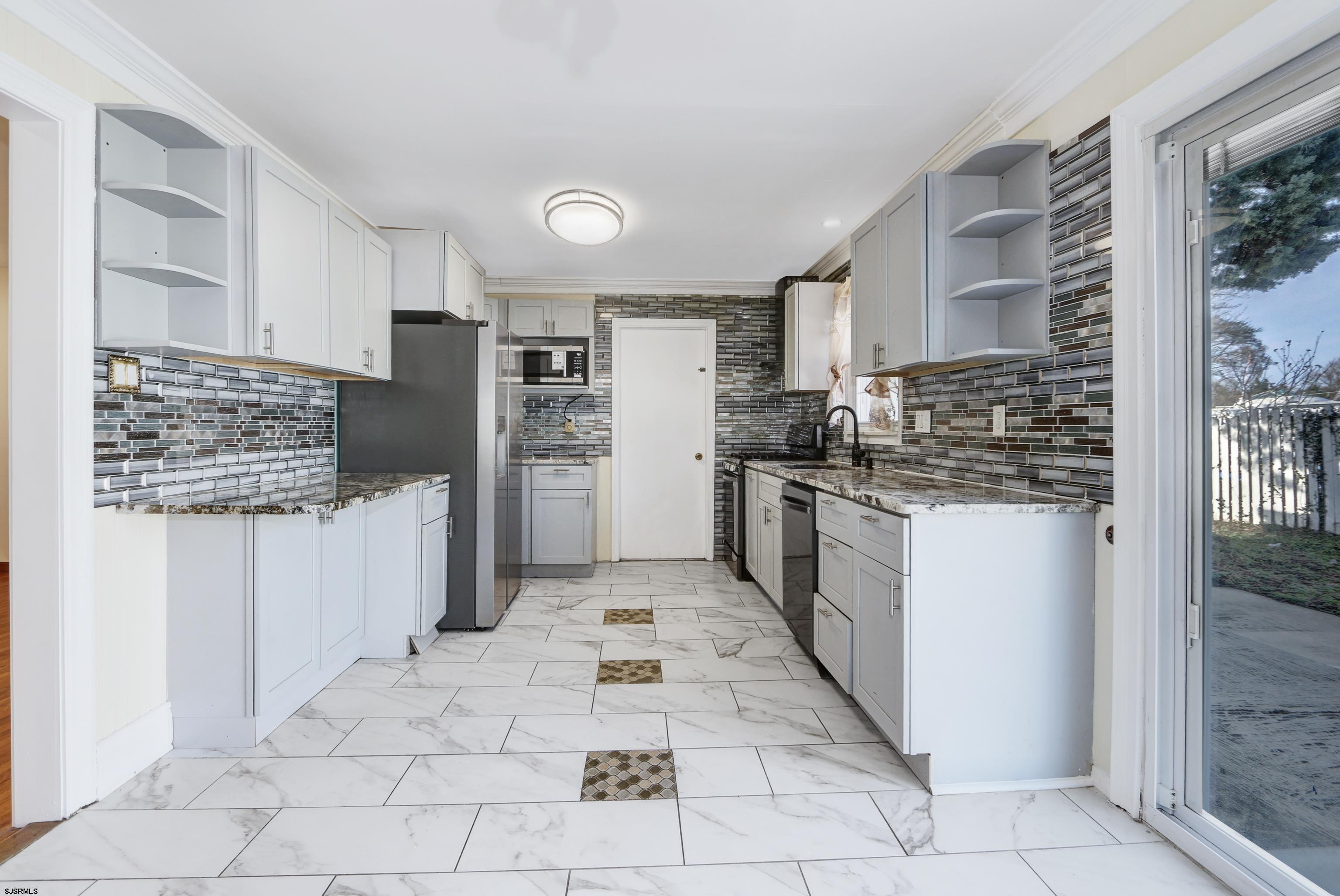 2301 Zion Road Northfield, NJ 08225 - Photo 4 of 39