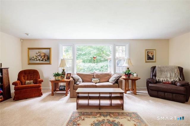 141 Flintlock Road Madison, CT 06443 - Photo 12 of 26