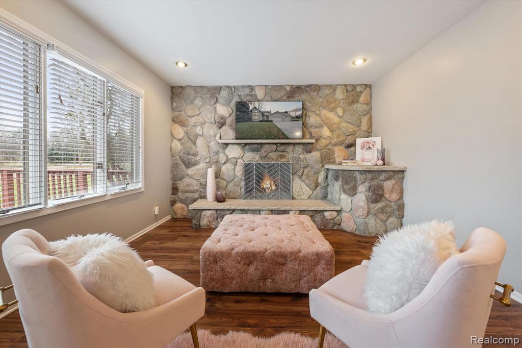 2279 Reid Road Grand Blanc, MI 48439 - Photo 9 of 18