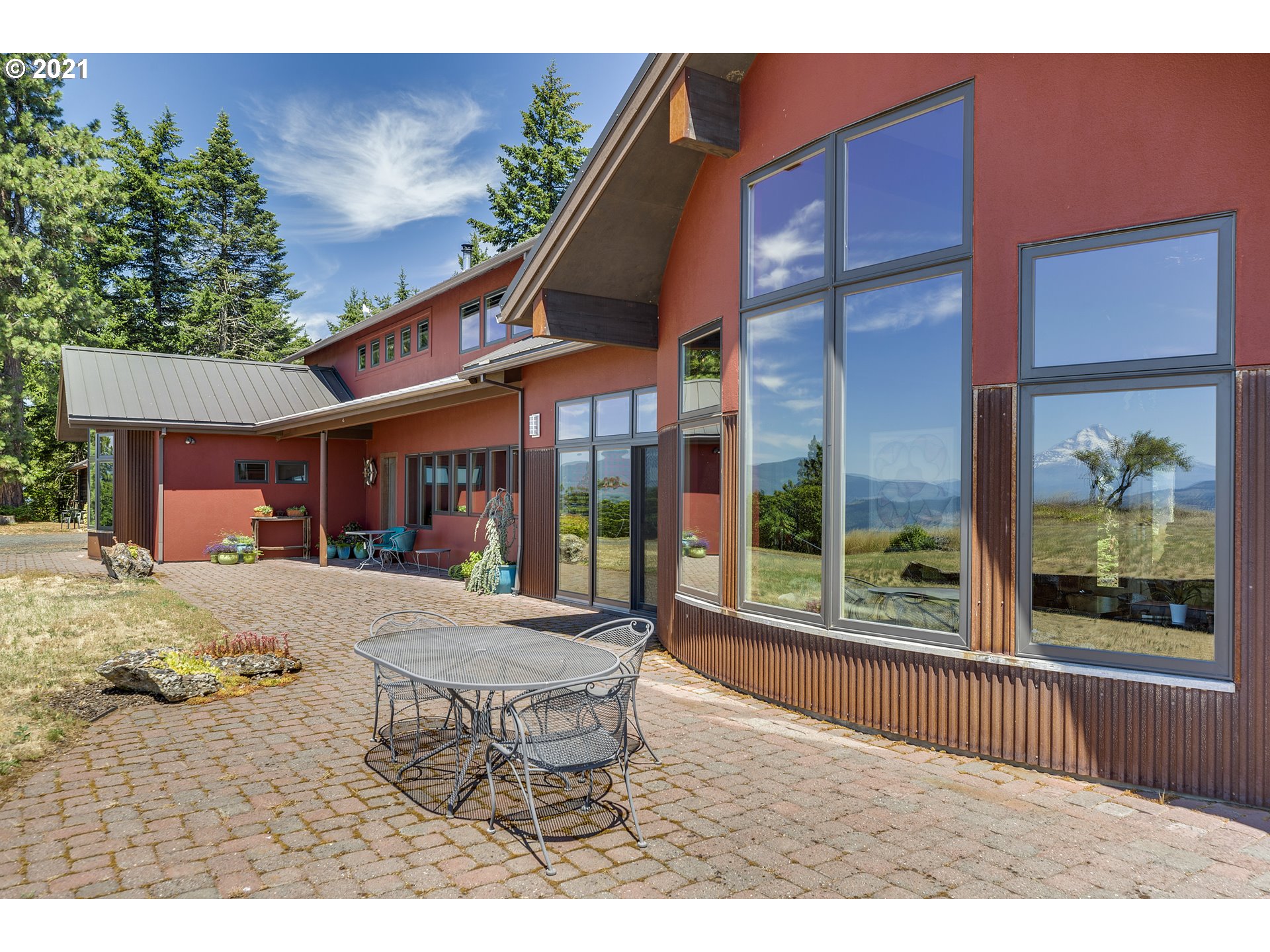 2150 Elder Road Hood River, OR 97031 - Photo 5 of 32 Gallery Image 5