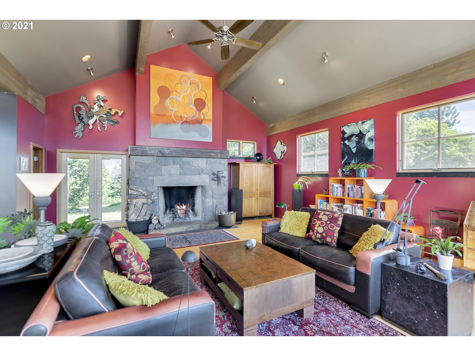 2150 Elder Road Hood River, OR 97031 - Photo 9 of 32 Gallery Image 9